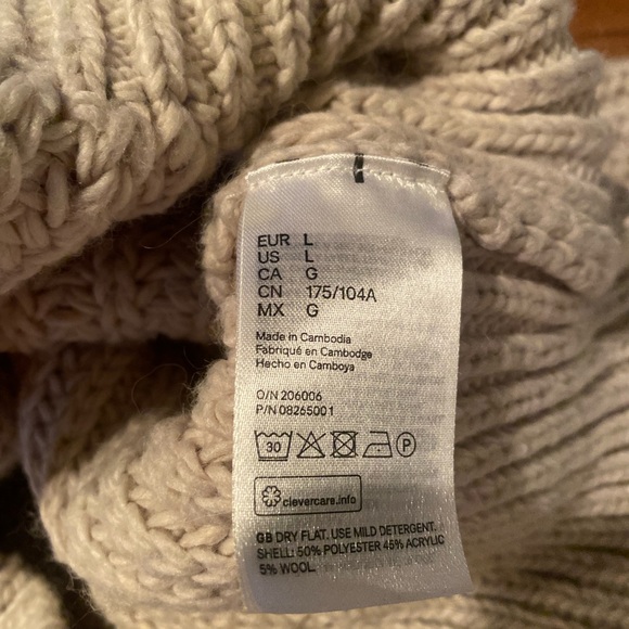 H&M Beige Turtleneck Sweater - Picture 9 of 10